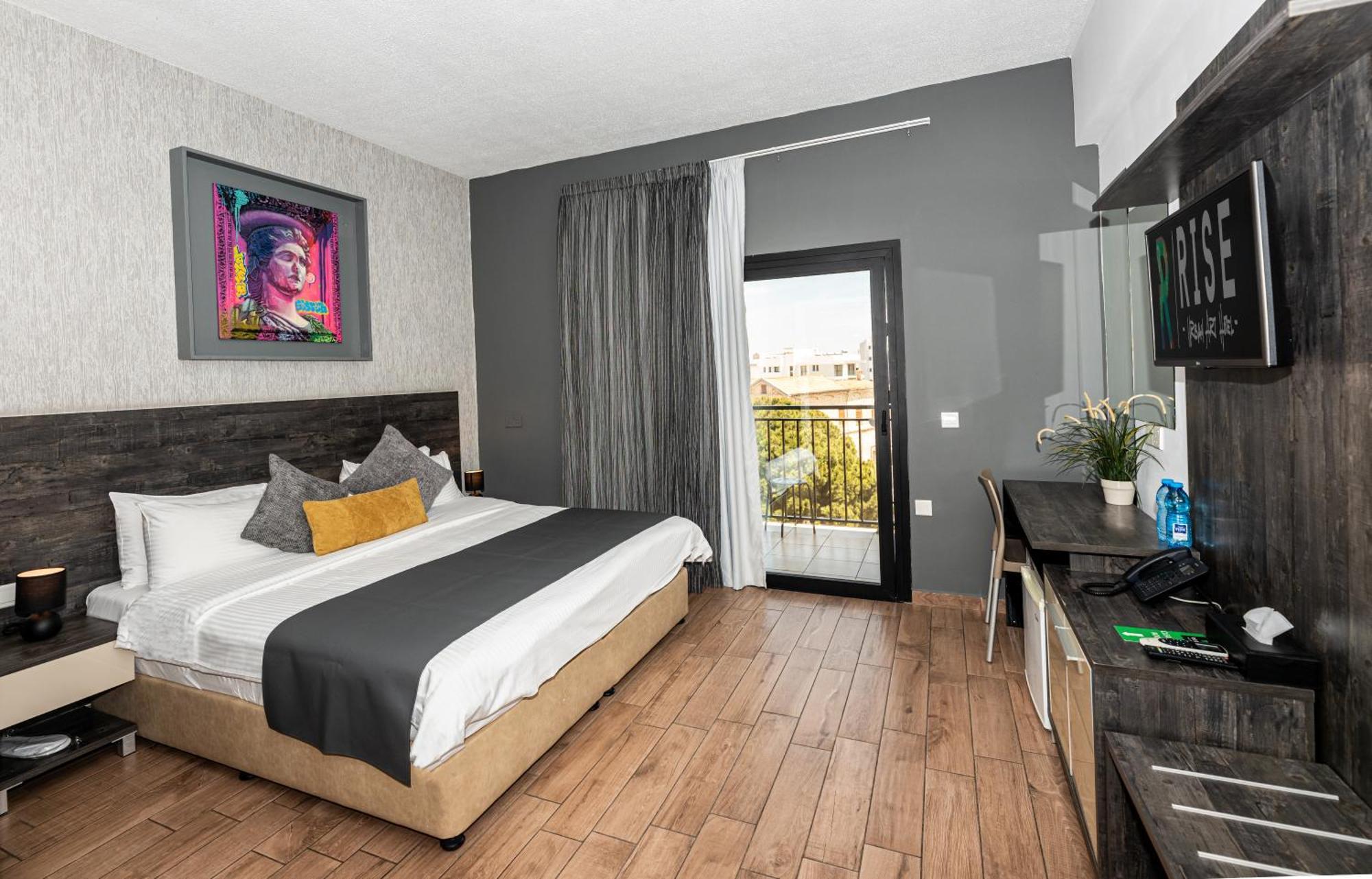 Hotel Rise Urban Art Larnaca