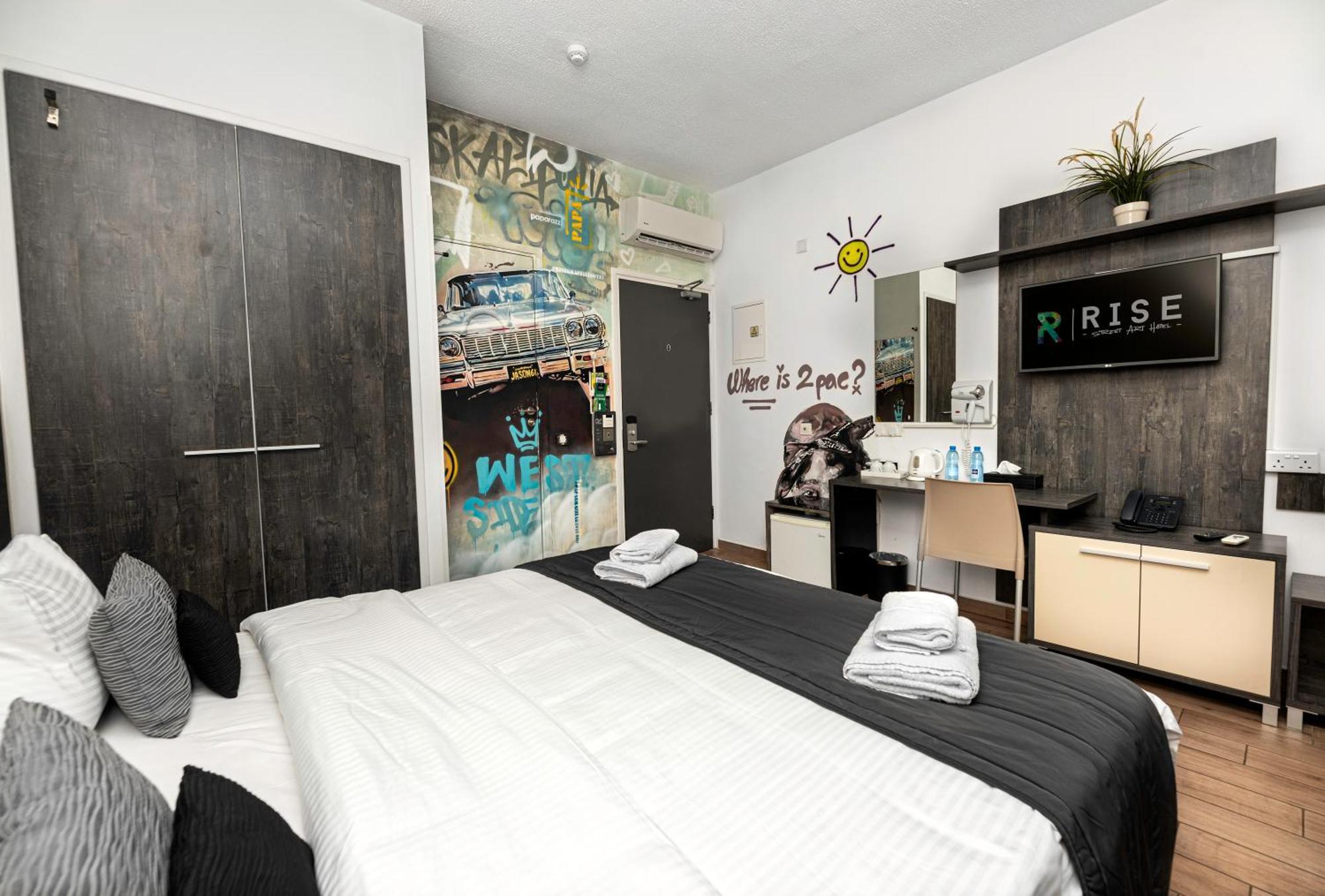 Hotel Rise Street Art 3*