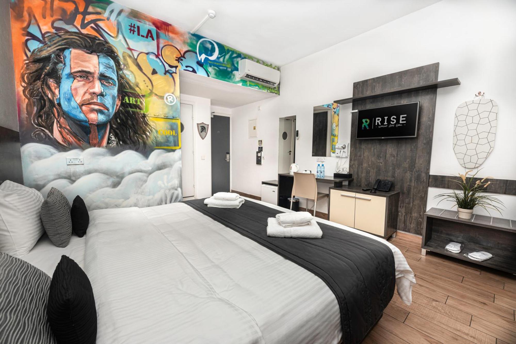 Hotel Rise Street Art 3*